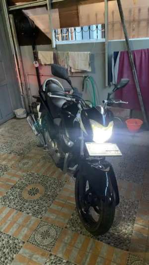 Suzuki Inazuma 250cc lokasi di  , tersedia melalui melalui situs Olx