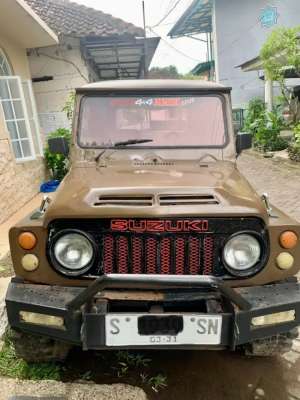Suzuki jimny 1980 4x4 joss pajak panjang lokasi di  , tersedia melalui melalui situs Olx