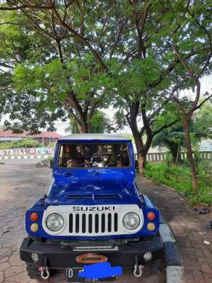 Suzuki Jimny 1981 Bensin lokasi di  , tersedia melalui melalui situs Olx