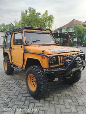 Suzuki Jimny 1985 Bensin lokasi di  , tersedia melalui melalui situs Olx