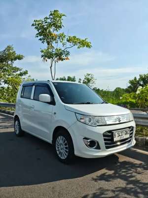 Suzuki Karimun Wagon R GS Like New lokasi di  , tersedia melalui melalui situs Olx