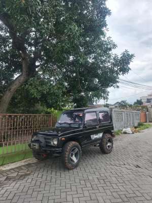 Suzuki Katana 1988 Bensin lokasi di  , tersedia melalui melalui situs Olx