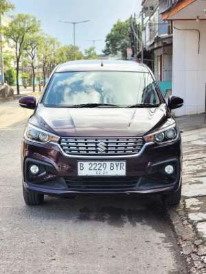 Jual bekas SUZUKI NEW ERTIGA 1.4 GX AT 2018 UNIT ISTIMEWA PAJAK PANJANG GRESH,lokasi di  