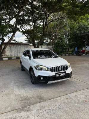 Suzuki S Cross tahun 2018 metic lokasi di  , tersedia melalui melalui situs Olx