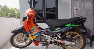 Suzuki Satria 2 tak Orange lokasi di  , tersedia melalui melalui situs Olx