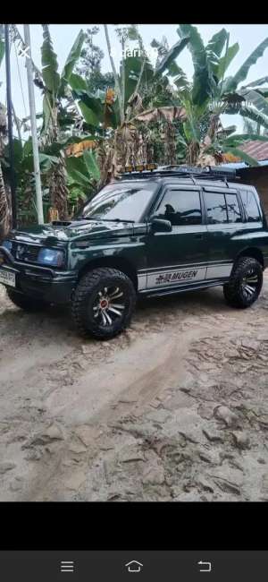 Suzuki Sidekick 1995 Bensin lokasi di  , tersedia melalui melalui situs Olx