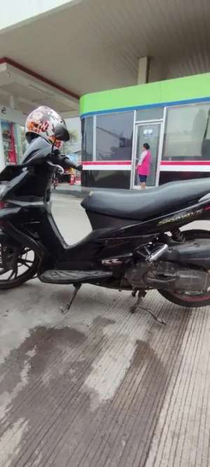 Suzuki skywave 2009 lokasi di  , tersedia melalui melalui situs Olx