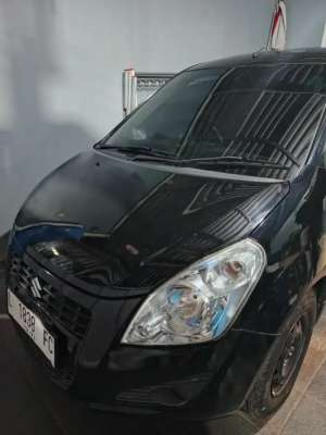 Suzuki splash 2013 lokasi di  , tersedia melalui melalui situs Olx