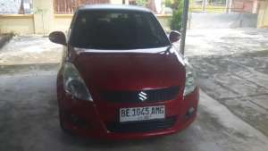 Suzuki Swift 2015 Bensin lokasi di  , tersedia melalui melalui situs Olx