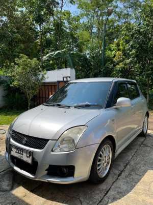 Suzuki Swift GT CBU 2007 Matic Type Tertinggi lokasi di  , tersedia melalui melalui situs Olx