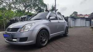 Suzuki Swift ST 2008 Kondisi Terawat lokasi di  , tersedia melalui melalui situs Olx