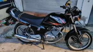 Suzuki Thunder 125 lokasi di  , tersedia melalui melalui situs Olx