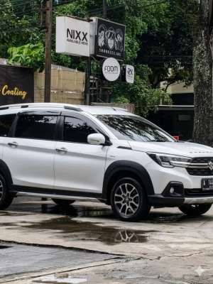 Suzuki XL7 Alpha Matic 2022 lokasi di  , tersedia melalui melalui situs Olx