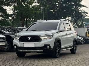 Jual bekas SUZUKI XL7 BETA HYBRID 1.5 AT 2025 PUTIH KM 8RB LIKE NEW,lokasi di Bekasi Kota