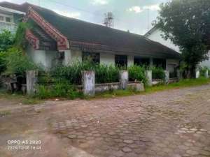 Tanah bonus bangunan di jl Sulawesi dekat kampus UGM, STIM YKPN,sekolah Al Azhar lokasi di Sleman Kab., tersedia melalui melalui situs Olx