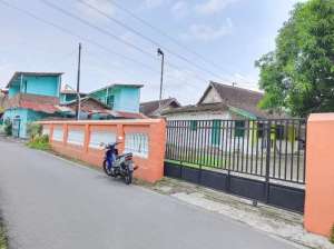 Tanah Karang Asem 700Mt, Ld 22Mt, dekat ATMI, Laweyan, Solo lokasi di Surakarta Kota, tersedia melalui melalui situs Olx