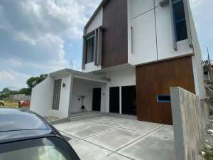 Tanah kaveling di Solo baru luas 150 meter aksesjalan full paving pinggir jalan djlopo solo baru lokasi di Surakarta Kota, tersedia melalui melalui situs Olx