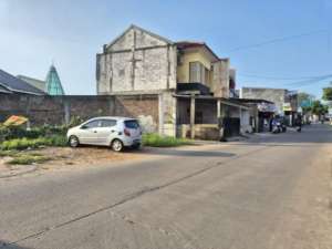 Tanah pinggir jalan deket lampu merah cocok buat usaha lokasi di Serang Kota, tersedia melalui melalui situs Olx