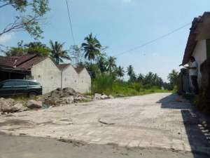 Tanah Sleman 2 jtan dekat Pasar Tempel tepi jalan utama lokasi di Yogyakarta Kota, tersedia melalui melalui situs Olx