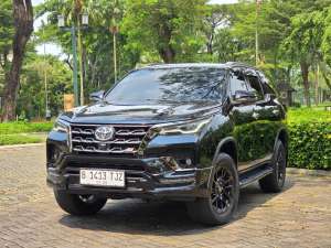 TDP 45.JTFULL ORI FORTUNER GR SPORT 2.8 AT 2023 NIK2022 HITAM lokasi di  , tersedia melalui melalui situs Olx