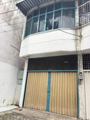 Townhouse Jalan Pasar III Komplek Bima lokasi di Medan Kota, tersedia melalui melalui situs Olx