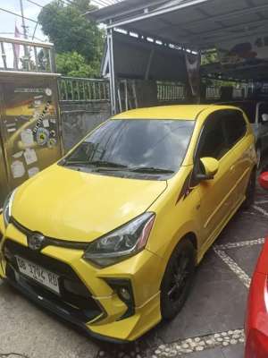 Toyota Agya 1.2 GR SPORT MT lokasi di  , tersedia melalui melalui situs Olx