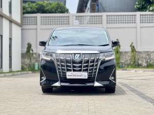 Toyota Alphard 2022 lokasi di  , tersedia melalui melalui situs Olx