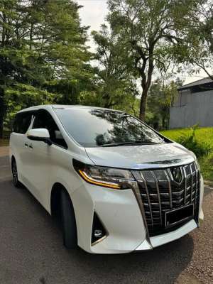 Toyota Alphard G ATPM Toyota Safety Sense 2022 lokasi di  , tersedia melalui melalui situs Olx