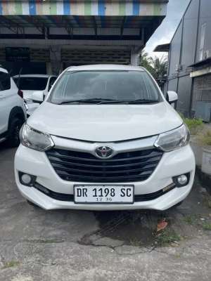 Toyota Avanza 2015 Bensin lokasi di  , tersedia melalui melalui situs Olx