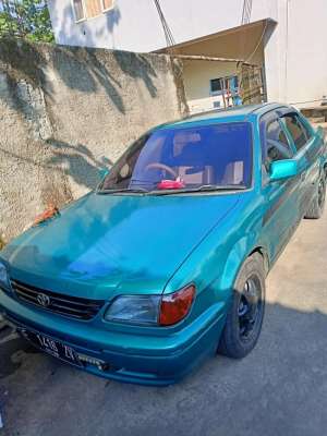 Toyota Corolla 2000 Bensin lokasi di  , tersedia melalui melalui situs Olx