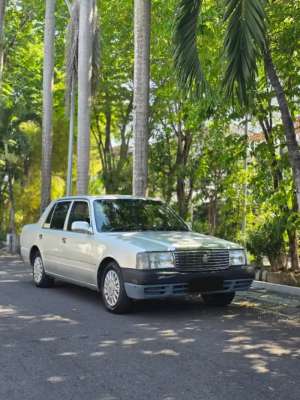 Jual bekas Toyota Crown Comfort Diesel Full Restoration Habis 130 JT Rare ITem,lokasi di  
