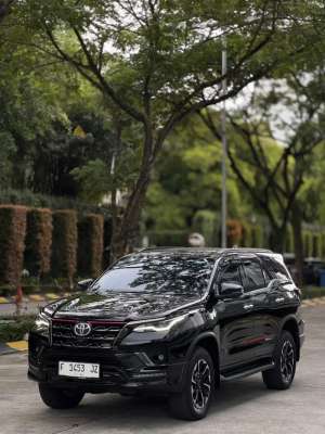 Toyota Fortuner 2020 Diesel lokasi di  , tersedia melalui melalui situs Olx