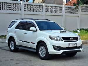 Jual bekas Toyota Fortuner G TRD 2.5 At 2014Warna PutihKm 103 RbPajak October,lokasi di  