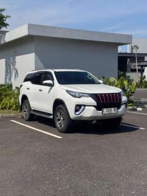 Toyota Fortuner VRZ 2018 lokasi di  , tersedia melalui melalui situs Olx