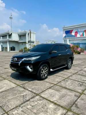 Jual bekas Toyota Fortuner VRZ at 2016 Hitam Km Antik Tdp 55Jt Nego,lokasi di  