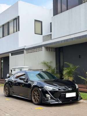 Jual bekas Toyota FT86 TRD Coupe Black on black 2013 Sangat Terawat,lokasi di  