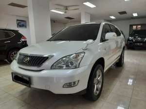 Toyota Harrier 240 GL Prem 2012 lokasi di  , tersedia melalui melalui situs Olx