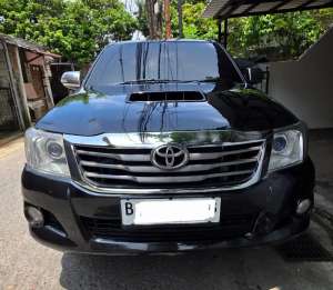 Jual bekas Toyota Hilux DC 2013 V AT 4x4 FIRST HAND,lokasi di  
