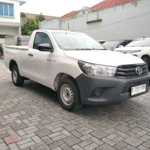 Jual bekas TOYOTA HILUX PU PICK UP SC 2.4L DIESEL TURBO 4X2 MT 2019 TGN 1 ORI,lokasi di  