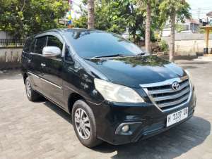 Toyota Innova G 2.0 Automatic 2015 Hitam lokasi di  , tersedia melalui melalui situs Olx