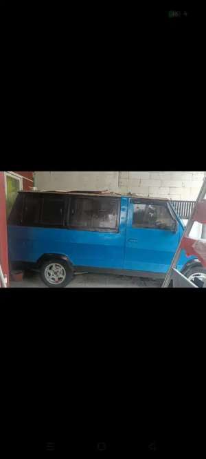 Toyota Kijang 1985 Bensin lokasi di  , tersedia melalui melalui situs Olx