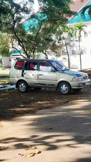 Toyota Kijang 2000 Bensin lokasi di  , tersedia melalui melalui situs Olx