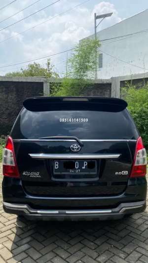 Jual bekas Toyota Kijang Innova 2012 Bensin,lokasi di  