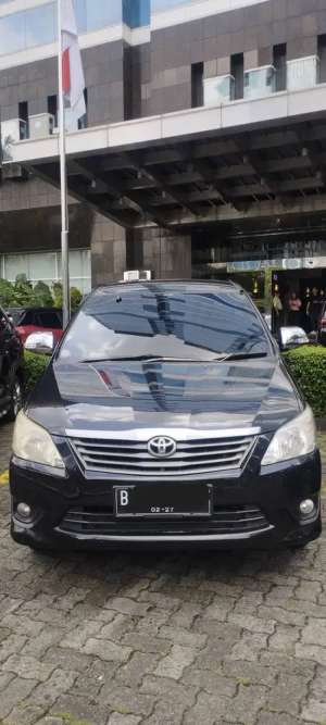 Jual bekas toyota kijang innova 2012 Manual,lokasi di  