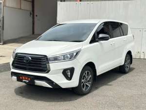 Toyota Kijang Innova 2020 Diesel lokasi di  , tersedia melalui melalui situs Olx