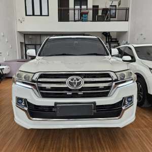 Jual bekas Toyota Land Cruiser VX200 CBU 2011,lokasi di  