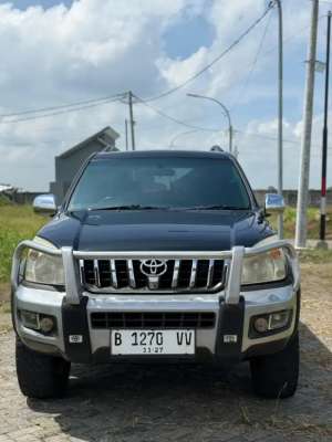 Toyota Prado Diesel AT 1KZ Th05 Hitam Kondisi Siap Pakai lokasi di  , tersedia melalui melalui situs Olx