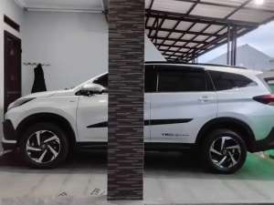 TOYOTA RUSH 2021 lokasi di  , tersedia melalui melalui situs Olx