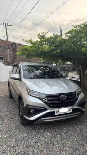 Toyota Rush Trd Matic 2018 lokasi di  , tersedia melalui melalui situs Olx