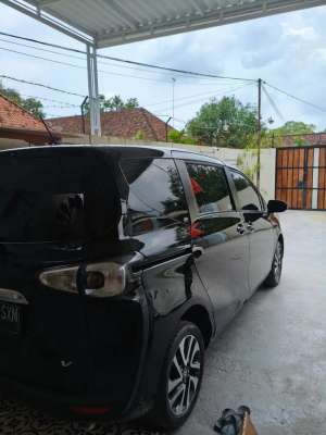 Toyota Sienta 2016 Bensin lokasi di  , tersedia melalui melalui situs Olx